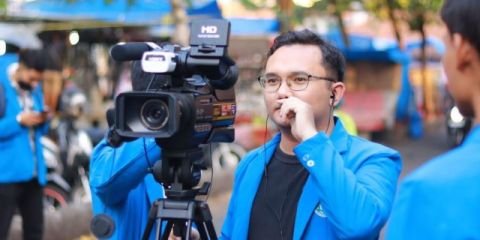 Asah Skill Multimedia, Mahasiswa Fikombis Dwijendra University Diberi Pelatihan Pengambilan Gambar Video Dan Editing