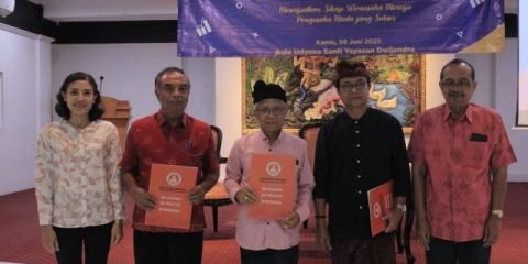 Membangun Sikap Kreatif Dan Inovatif Mahasiswa, Fikombis  Dwijendra University Gelar Seminar Kewirausahaan